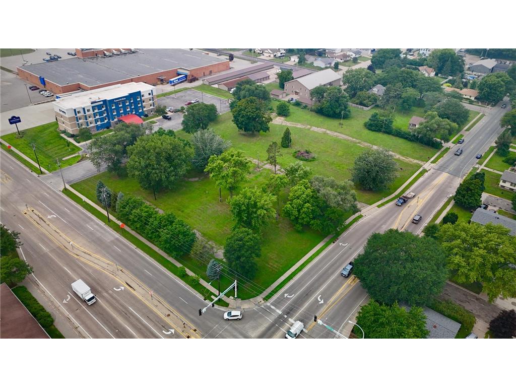 1845 W 5th Street Winona MN 55987 6767333 image4