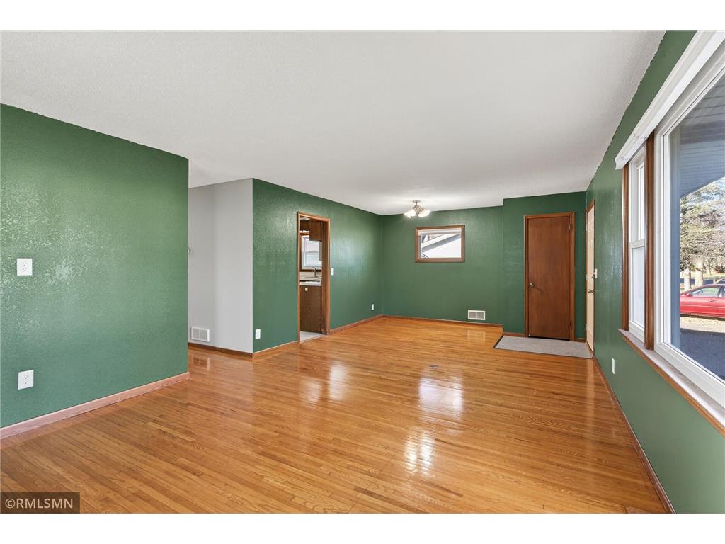 1846 7th Street White Bear Lake MN 55110 6818914 image10