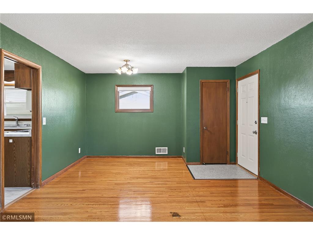 1846 7th Street White Bear Lake MN 55110 6818914 image11