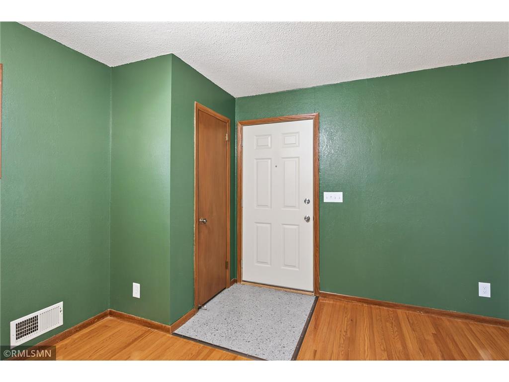 1846 7th Street White Bear Lake MN 55110 6818914 image5