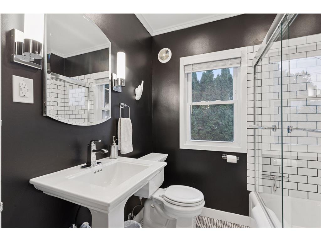 1846 Saunders Avenue Saint Paul MN 55116 7042056 image24