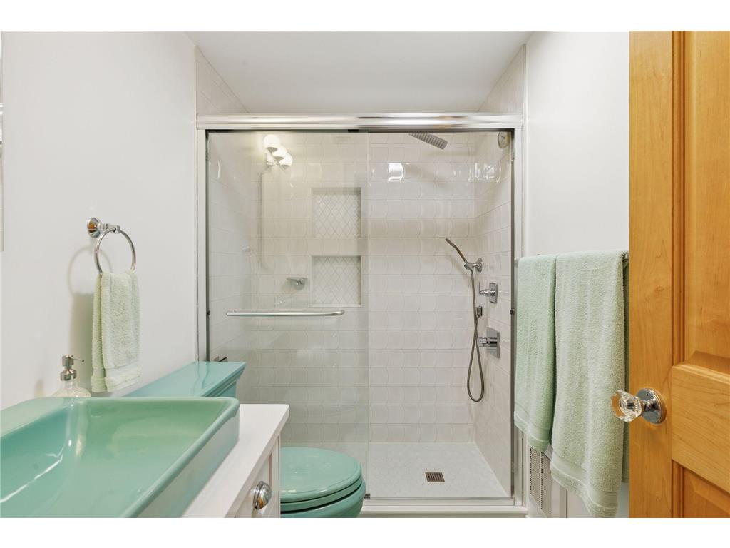 1846 Saunders Avenue Saint Paul MN 55116 7042056 image34