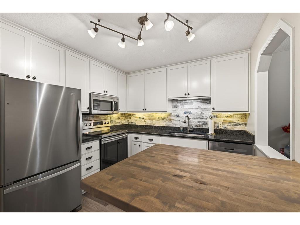 1846 Southpointe Terrace Eagan MN 55122 7059415 image1