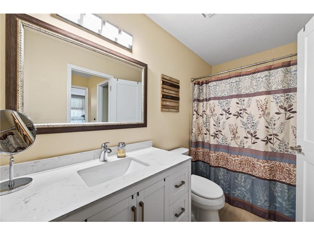 1846 Southpointe Terrace Eagan MN 55122 7059415 image17