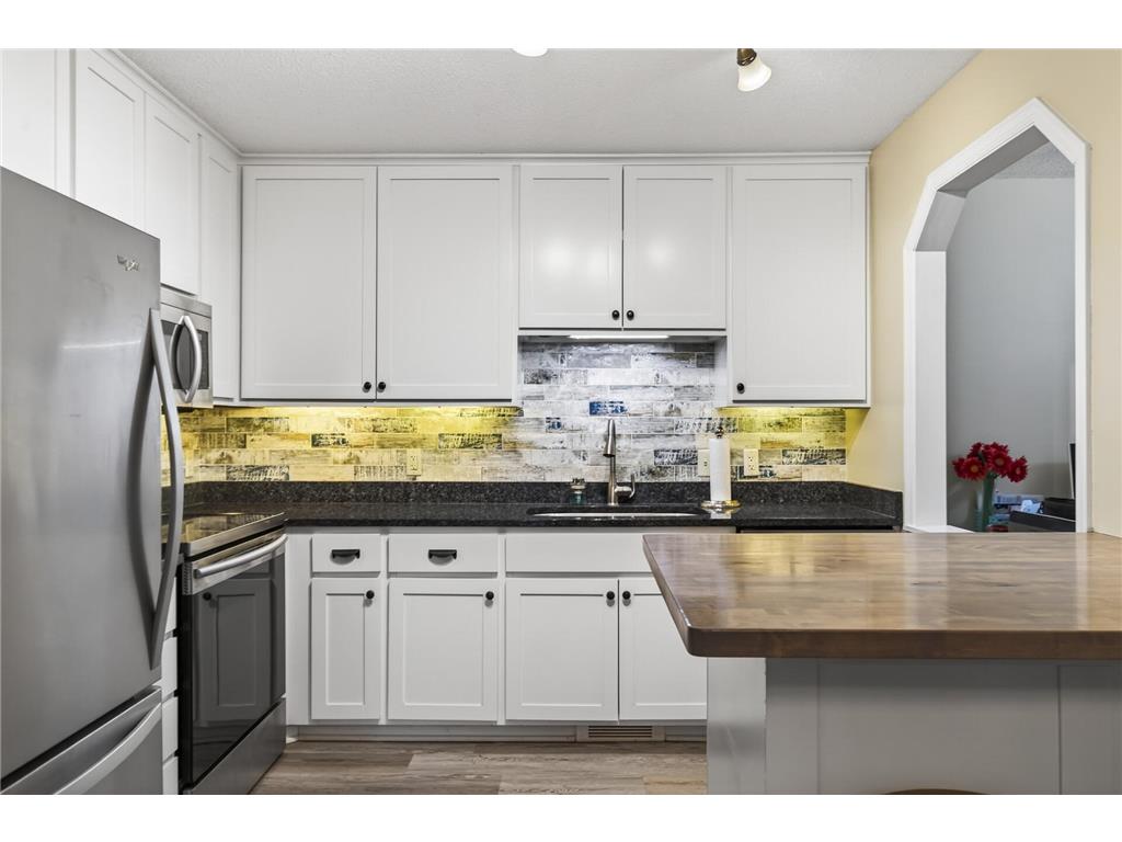 1846 Southpointe Terrace Eagan MN 55122 7059415 image2