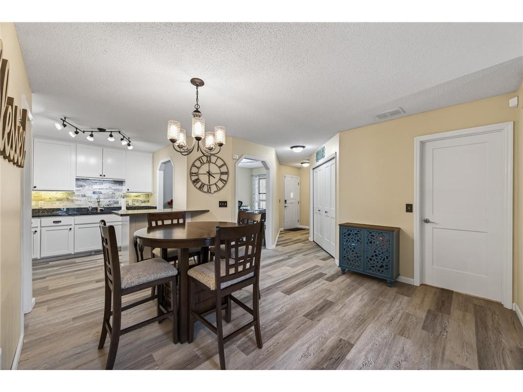 1846 Southpointe Terrace Eagan MN 55122 7059415 image5
