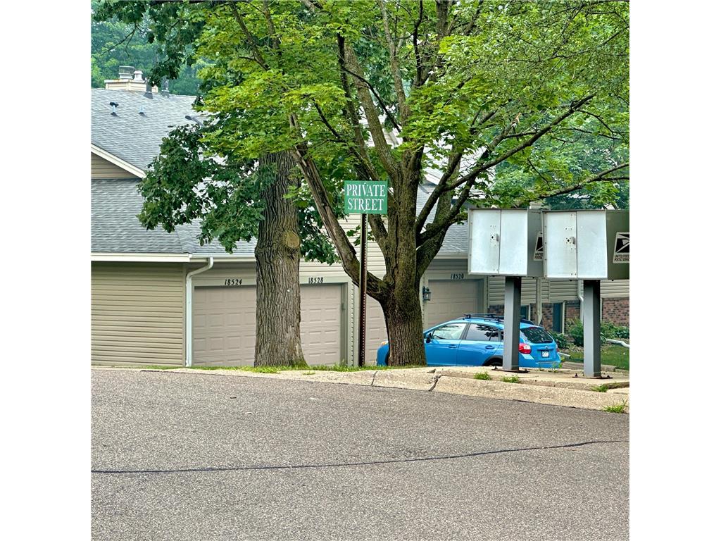 18462 Creeks Bend Drive #14 Minnetonka MN 55345 - Purgatory Creek 7110689 image23