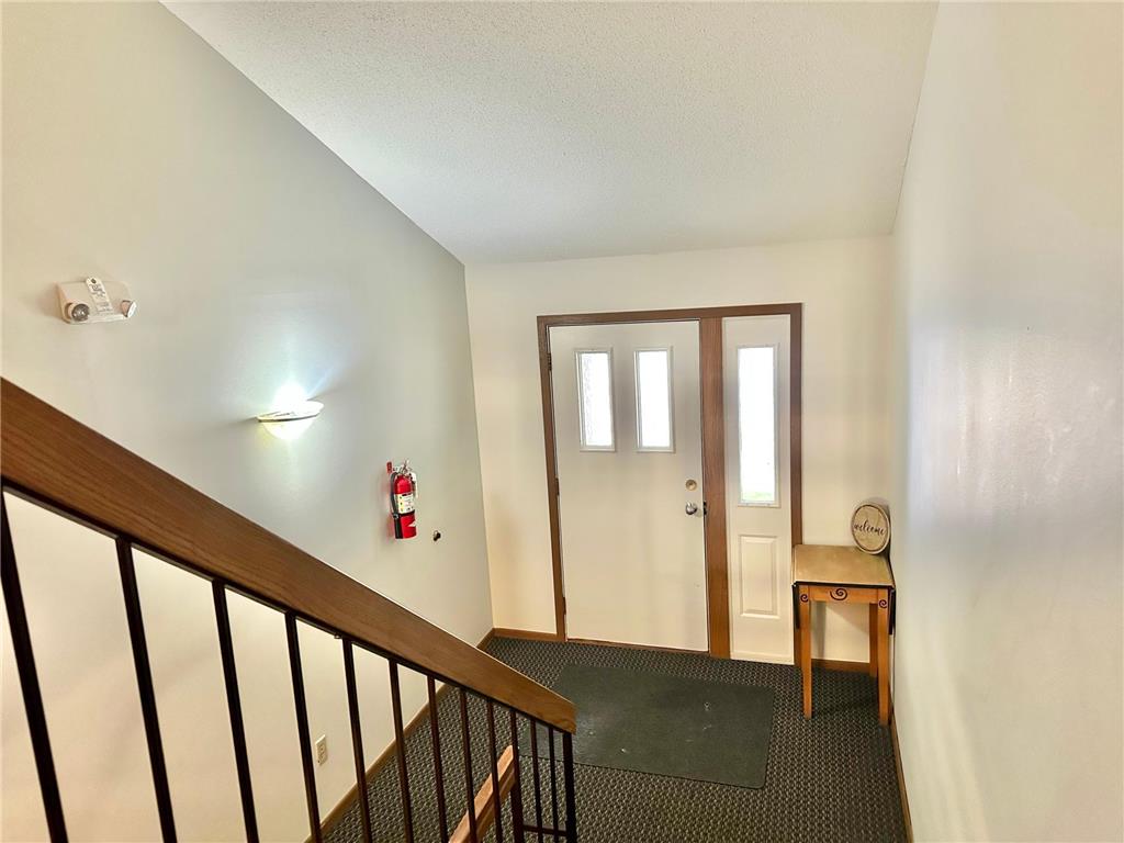 18462 Creeks Bend Drive #14 Minnetonka MN 55345 - Purgatory Creek 7110689 image2