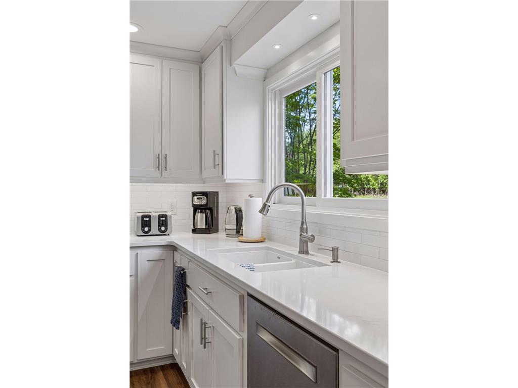 1847 Faro Lane Mendota Heights MN 55118 7059597 image24
