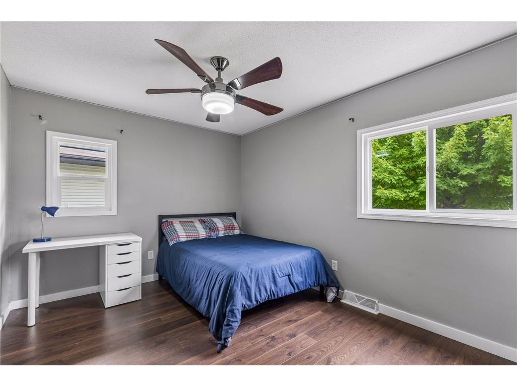 1848 Evergreen Draw Woodbury MN 55125 7103499 image16
