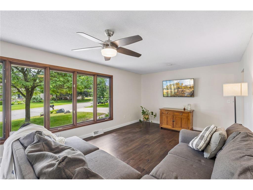 1848 Evergreen Draw Woodbury MN 55125 7103499 image8