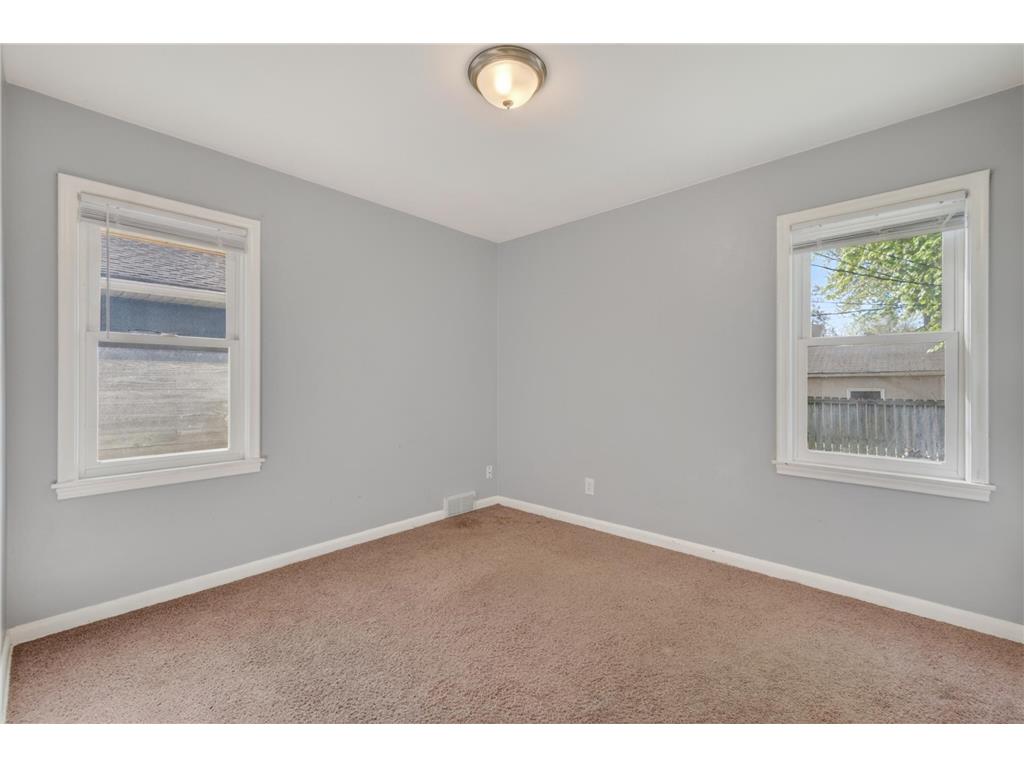 1848 Montana Avenue E Saint Paul MN 55119 7067773 image9