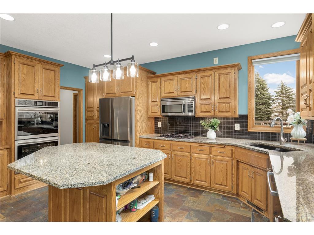 18481 98th Place N Maple Grove MN 55311 7035888 image12