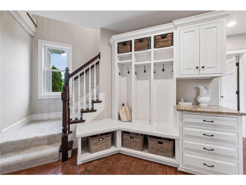 18482 Bearpath Trail Eden Prairie MN 55347 - Riley 7076049 image32