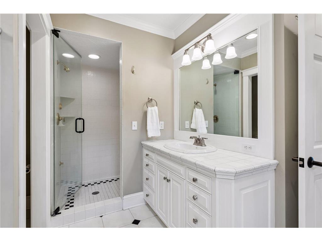 18482 Bearpath Trail Eden Prairie MN 55347 - Riley 7076049 image38