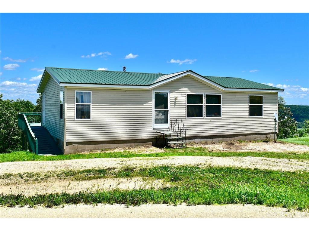 18484 Grandview Ridge Road Rollingstone Twp MN 55987 6560318 image1