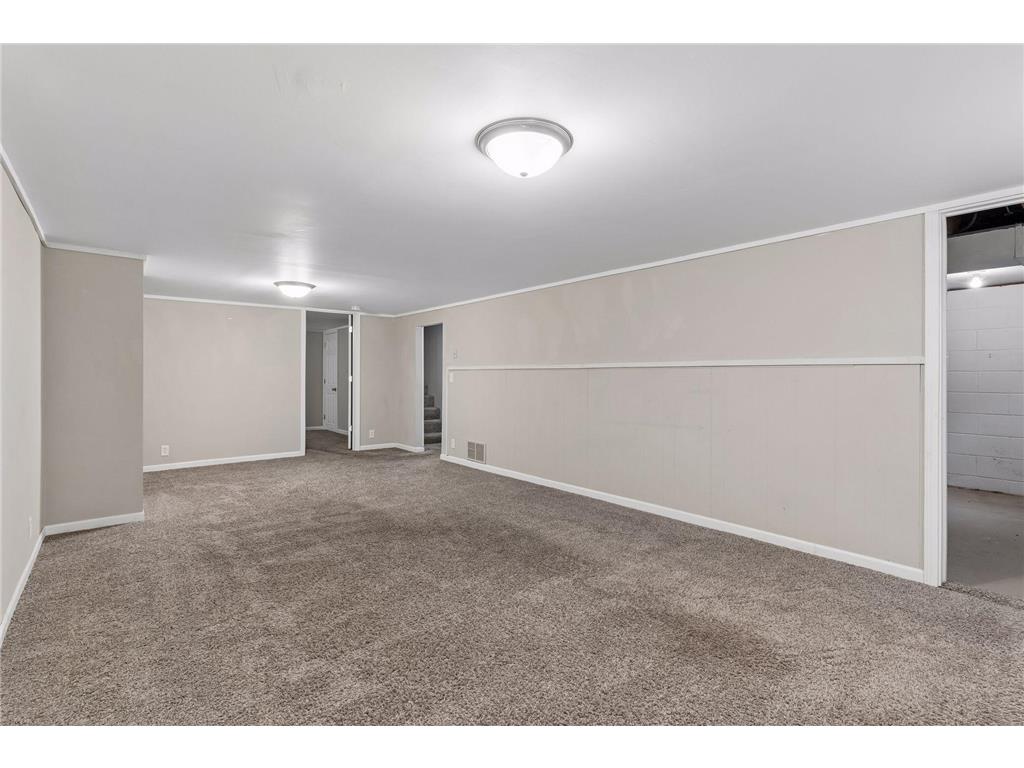 1849 Barry Drive Newport MN 55055 7102220 image18