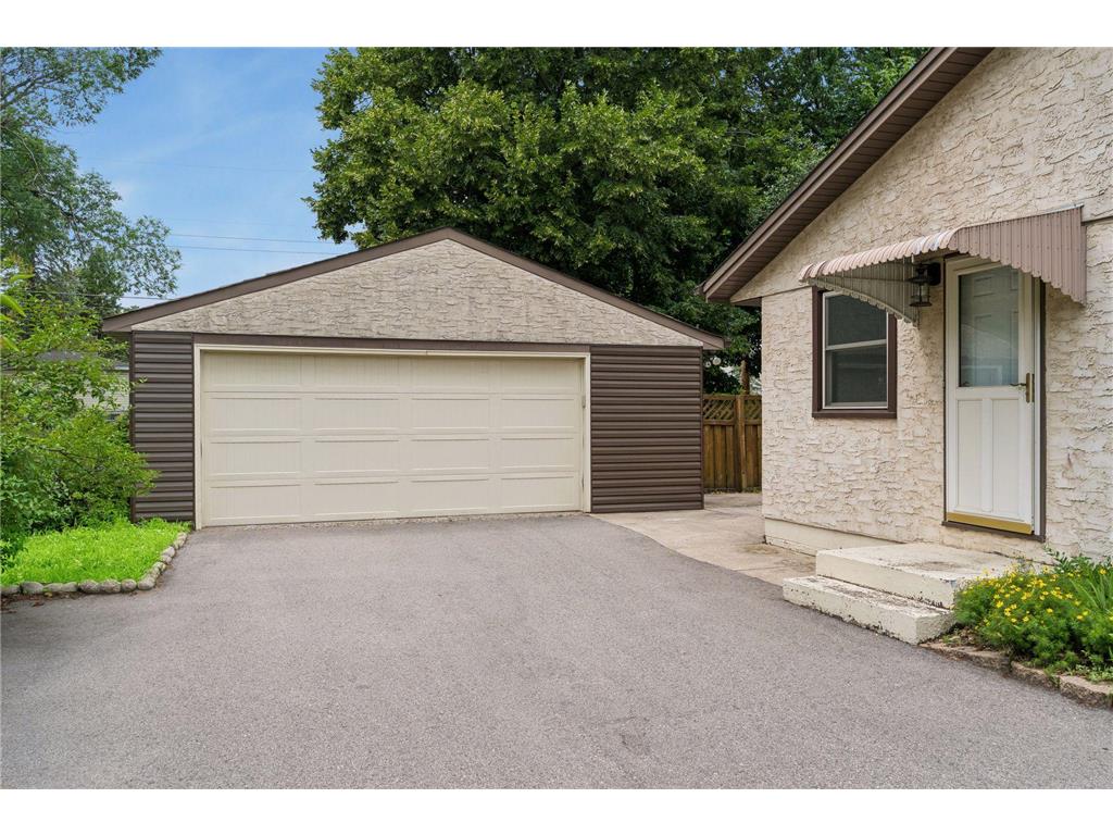 1849 Barry Drive Newport MN 55055 7102220 image24