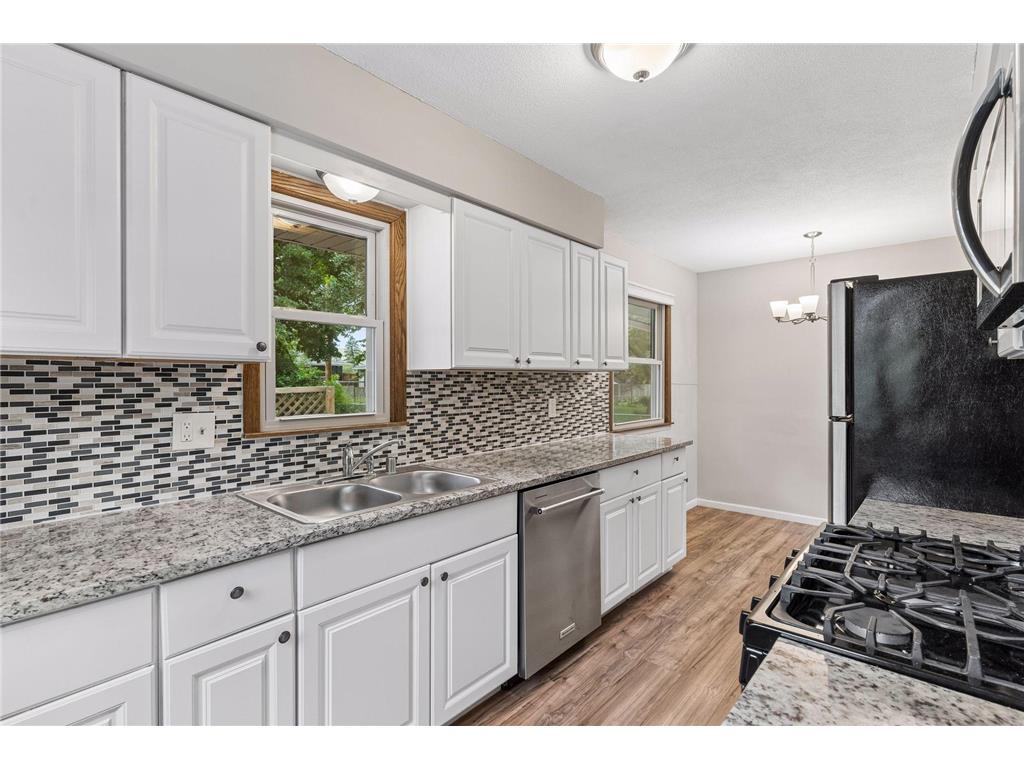 1849 Barry Drive Newport MN 55055 7102220 image3