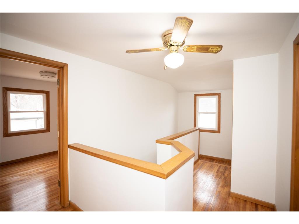 185 49th Avenue NE Fridley MN 55421 7066475 image12