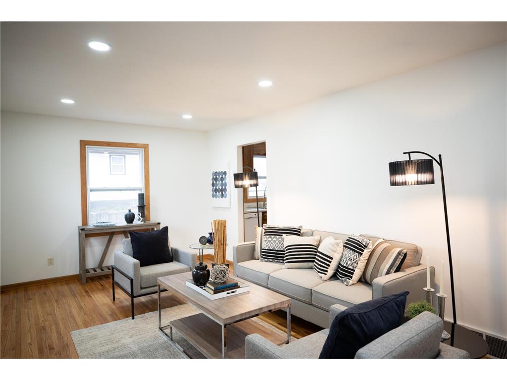 185 49th Avenue NE Fridley MN 55421 7066475 image3