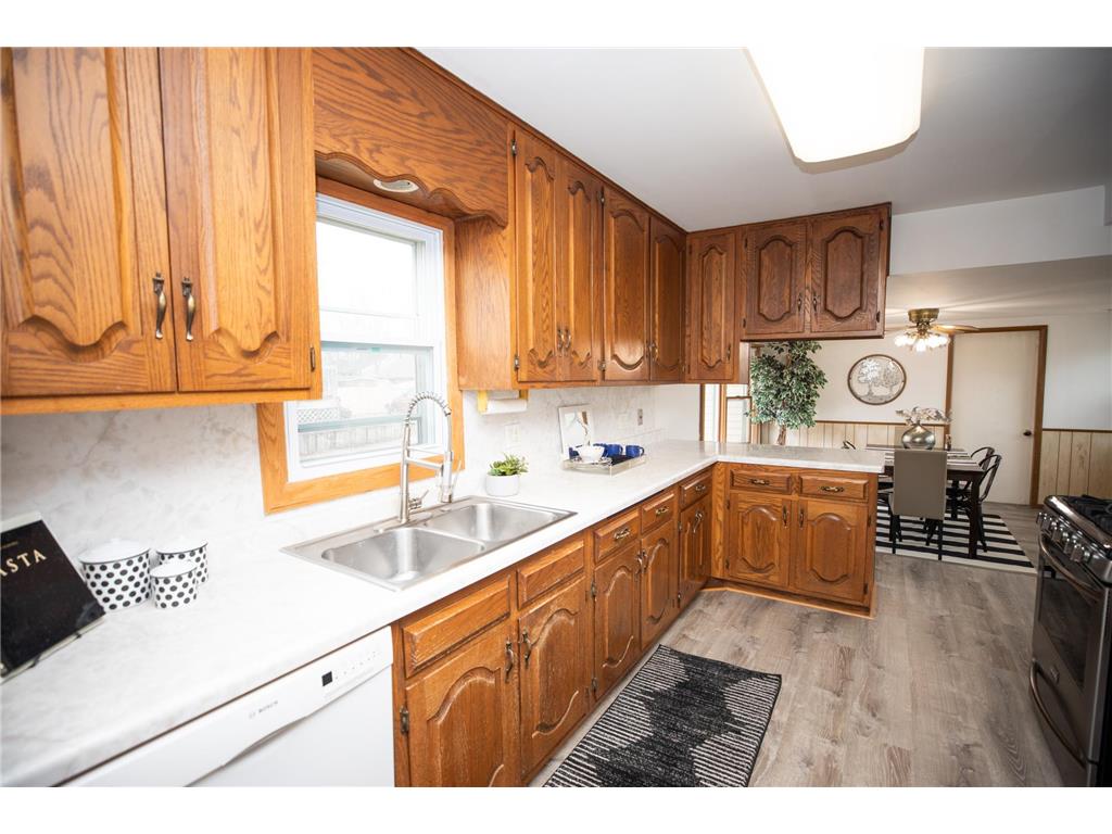 185 49th Avenue NE Fridley MN 55421 7066475 image6