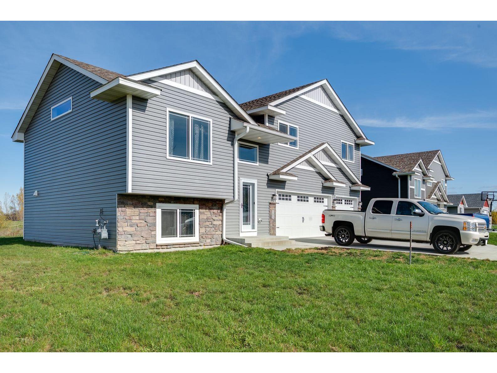 185 E Dickens Street Rush City MN 55069 6110371 image1