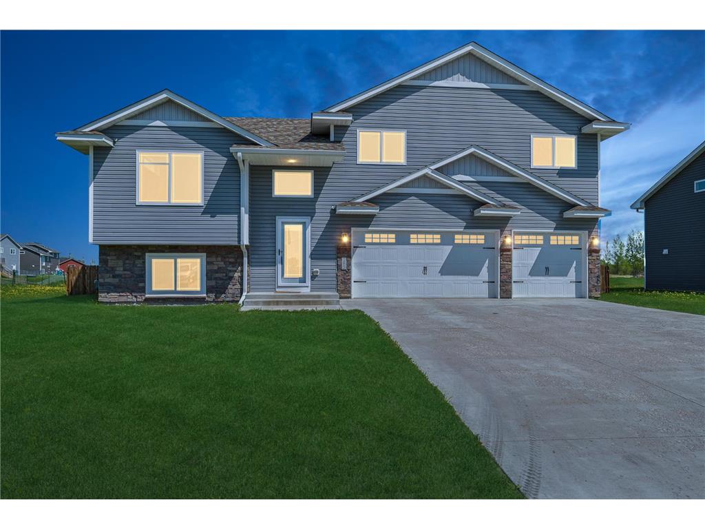 185 E Dickens Street Rush City MN 55069 6535553 image1