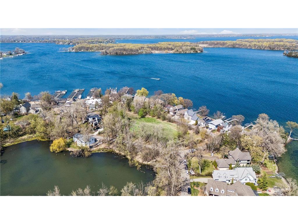 185 Lakeview Avenue Tonka Bay MN 55331 7037391 image3
