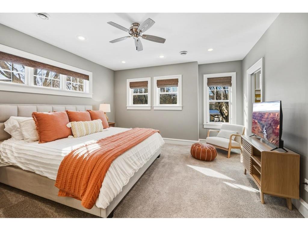 185 W Lake Street Excelsior MN 55331 - Lake Minnetonka 7012272 image2