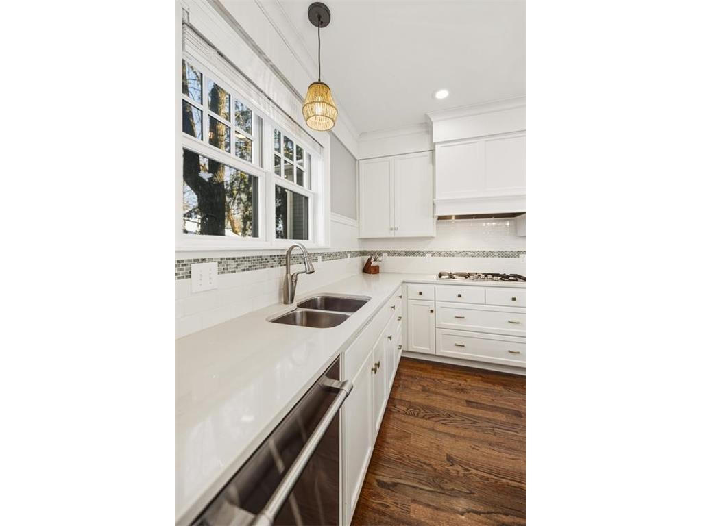 185 W Lake Street Excelsior MN 55331 - Lake Minnetonka 7086273 image16