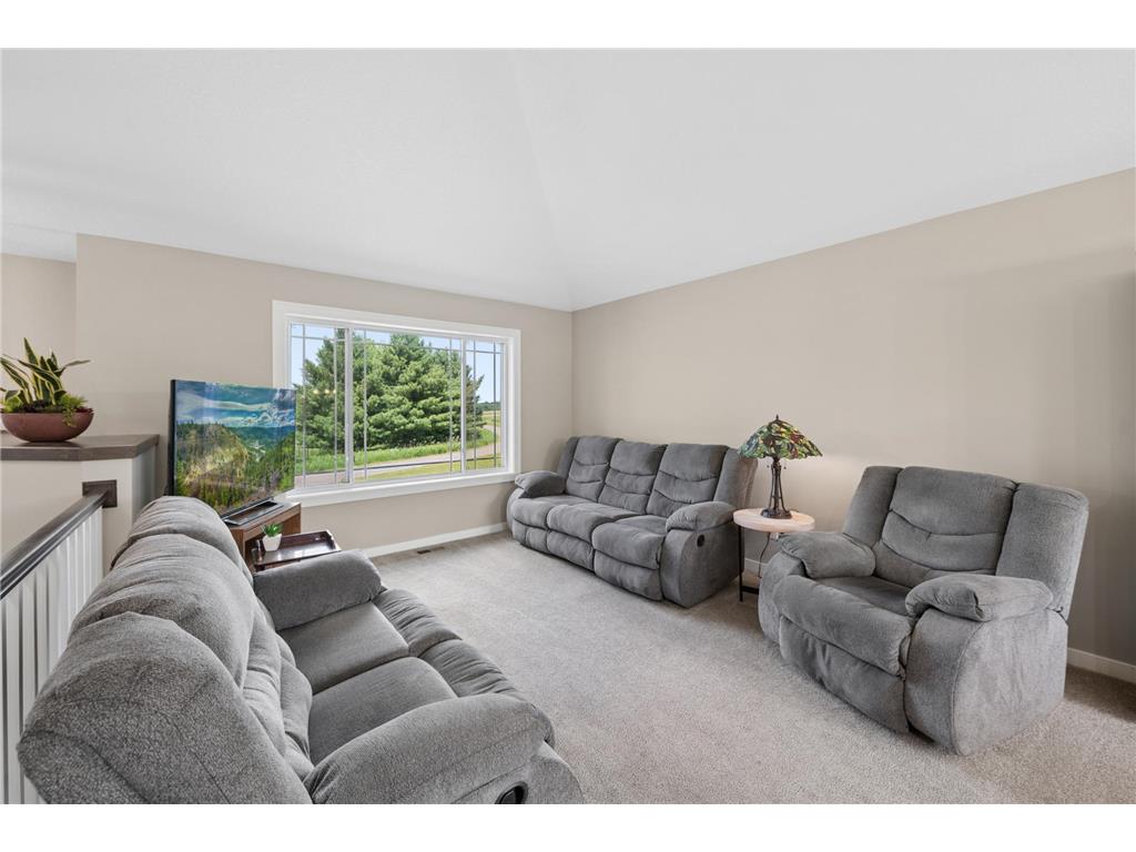 1850 357th Avenue NE Cambridge MN 55008 7085044 image12
