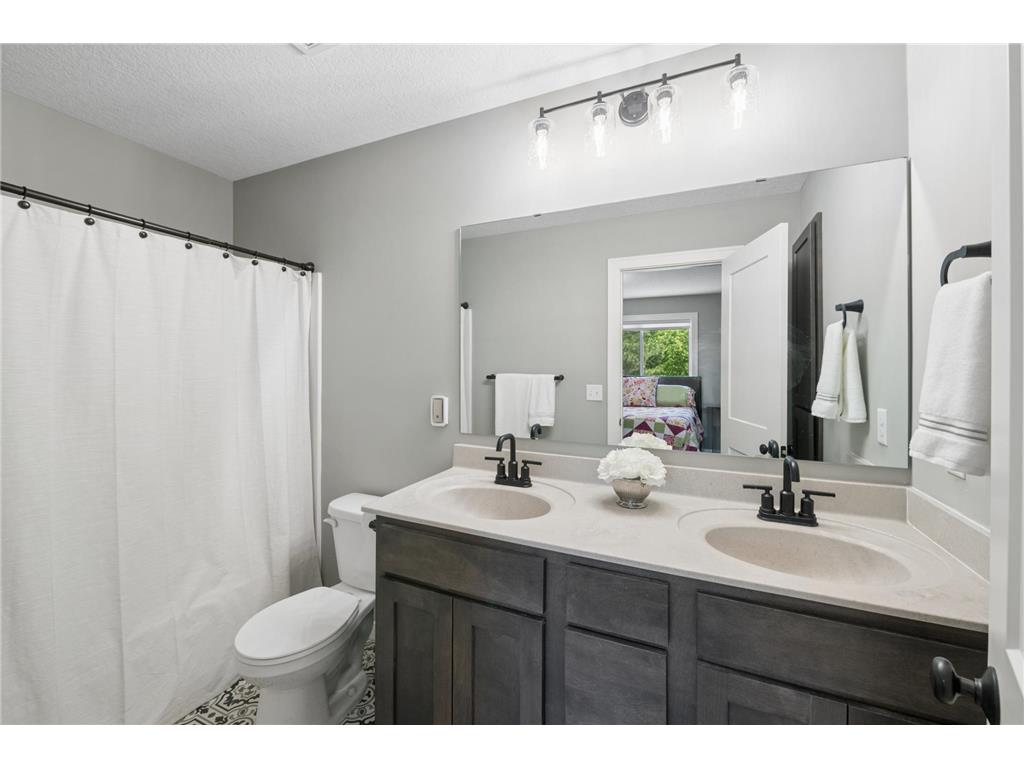 1850 357th Avenue NE Cambridge MN 55008 7085044 image25