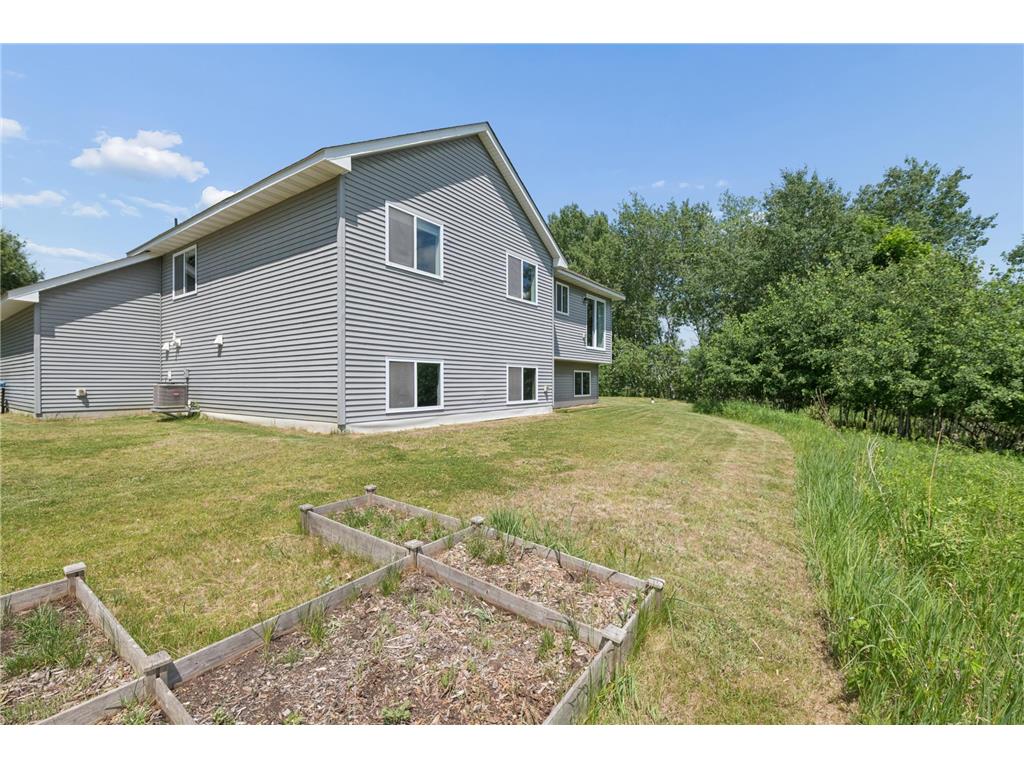 1850 357th Avenue NE Cambridge MN 55008 7085044 image5