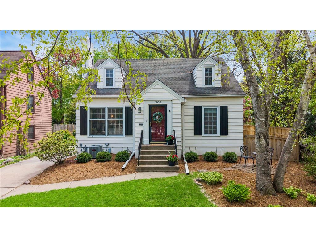 1850 Bayard Avenue Saint Paul MN 55116 7069165 image1