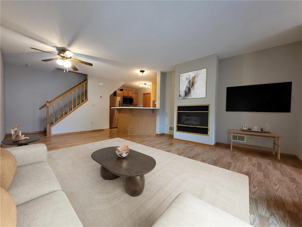 1850 Donegal Drive #4 Woodbury MN 55125 6807037 image2