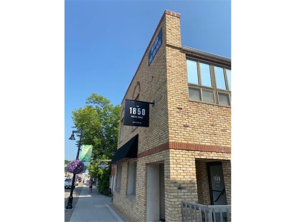 1850 W Wayzata Boulevard Long Lake MN 55356 6652496 image1