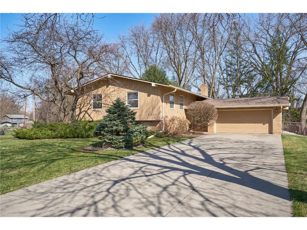 18500 22nd Avenue N Plymouth MN 55447 7028659 image1