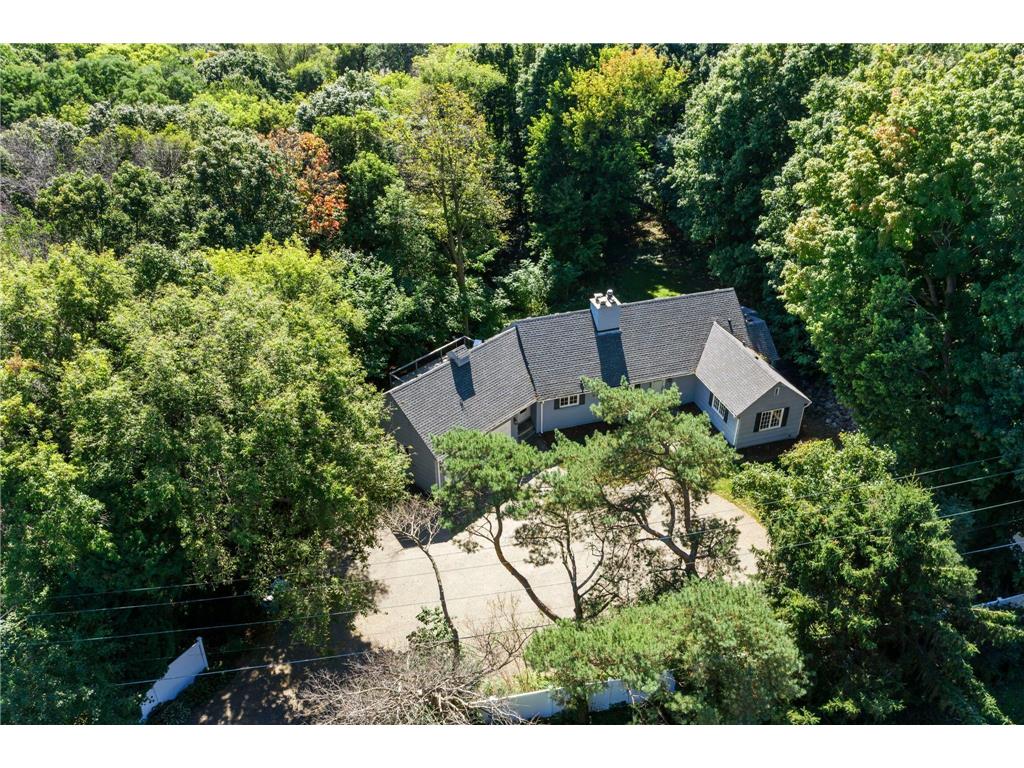 18505 Minnetonka Boulevard Deephaven MN 55391 6793965 image1