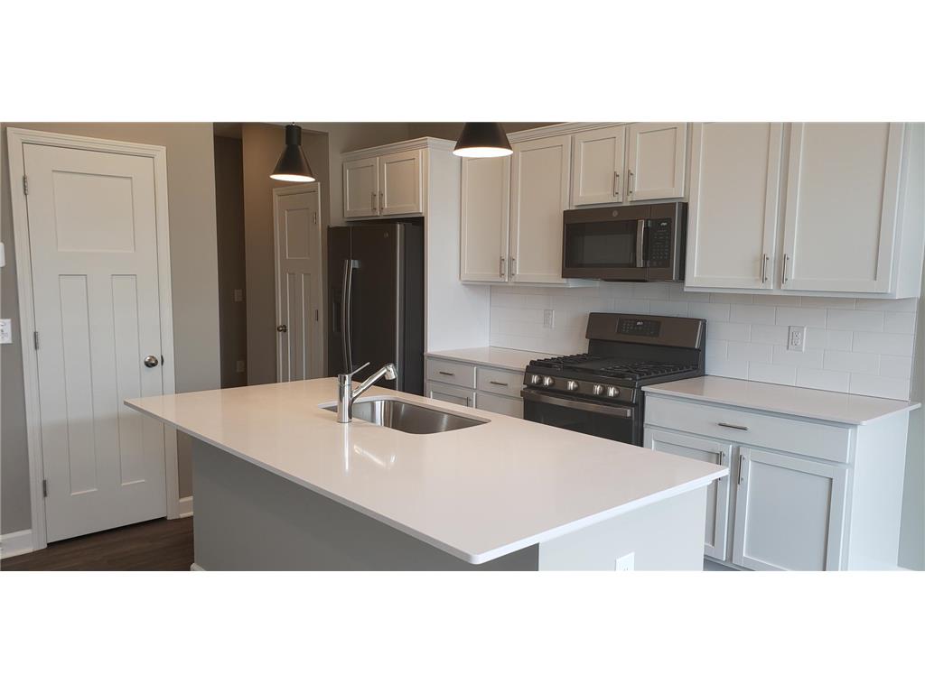 1851 Tyrone Drive Shakopee MN 55379 6362335 image1