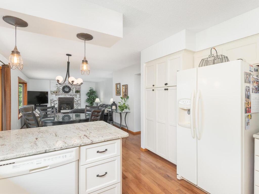 18511 Maple Leaf Drive Eden Prairie MN 55346 7094212 image18