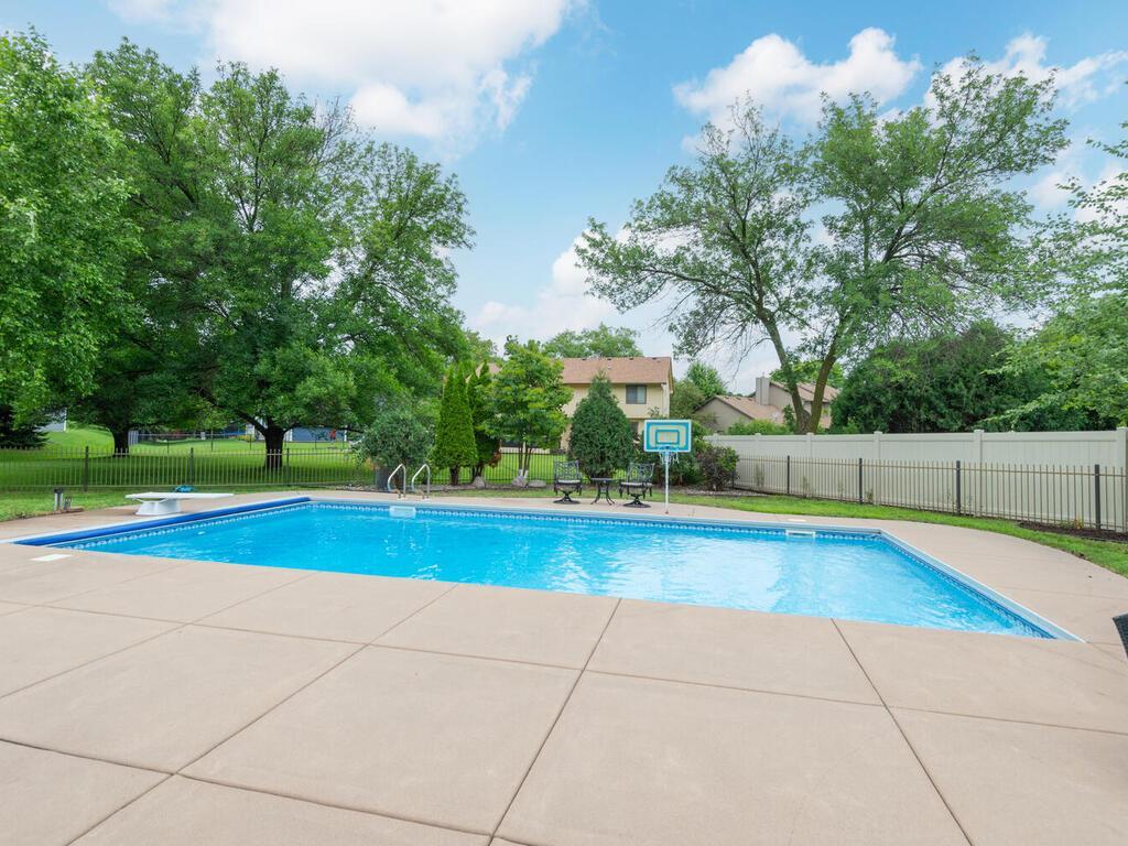 18511 Maple Leaf Drive Eden Prairie MN 55346 7094212 image26