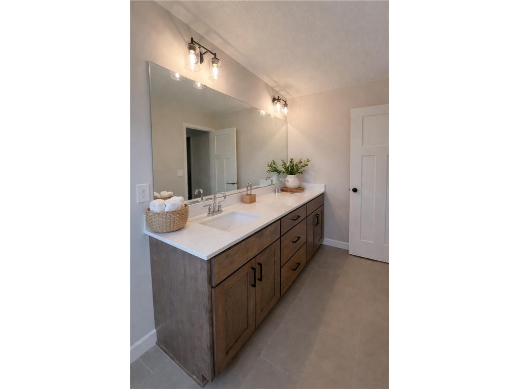 18520 Ixonia Avenue Lakeville MN 55044 7004331 image12