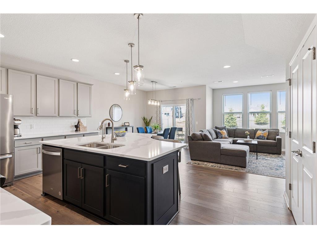 18522 60th Avenue N Plymouth MN 55446 6694309 image1