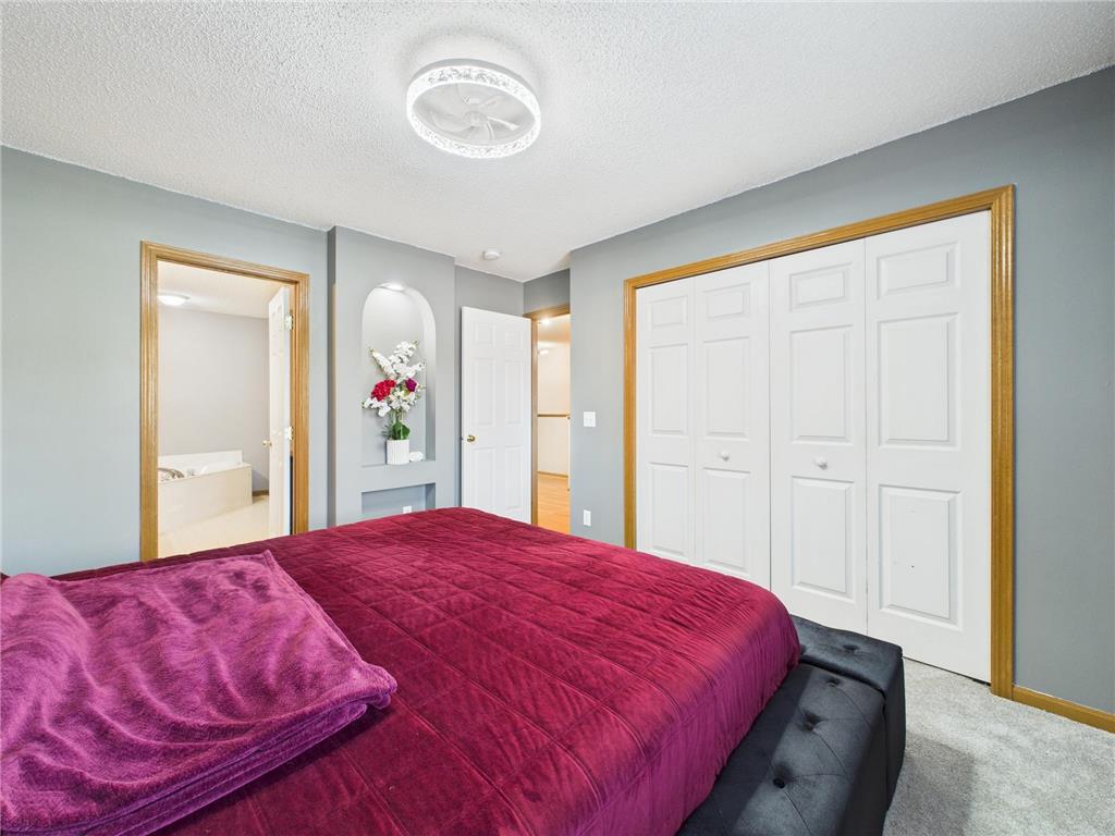 1853 Riverwood Drive #4 Burnsville MN 55337 7102440 image18