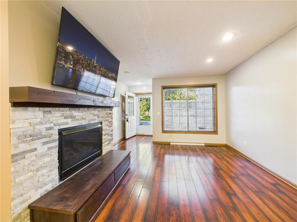 1853 Riverwood Drive #4 Burnsville MN 55337 7102440 image9