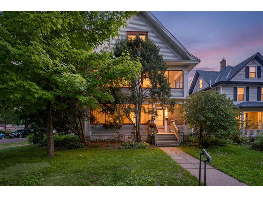1854 Laurel Avenue Saint Paul MN 55104 7077424 image1
