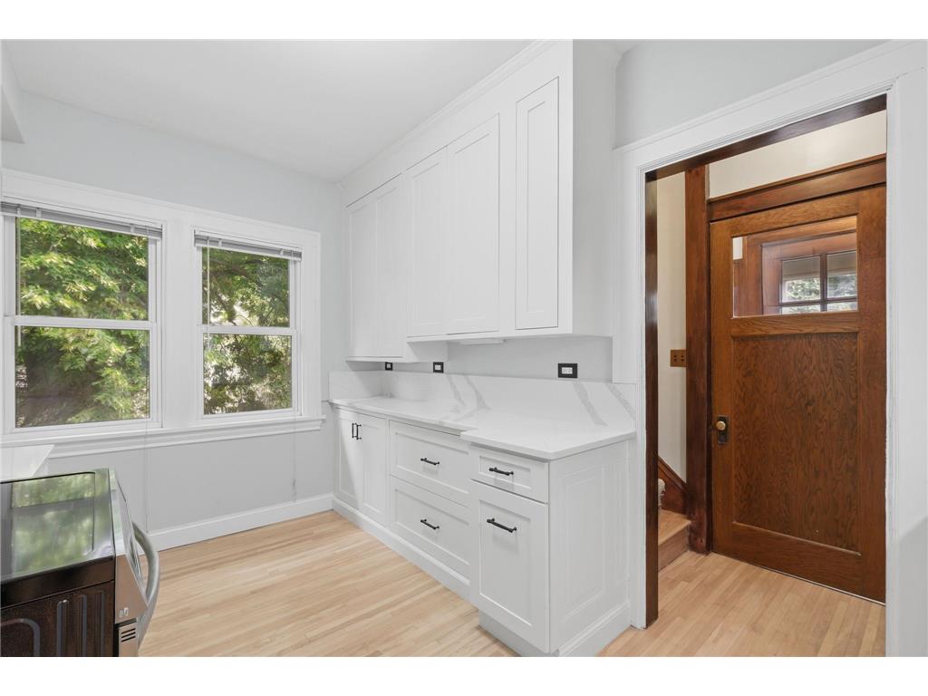 1854 Laurel Avenue Saint Paul MN 55104 7077424 image25