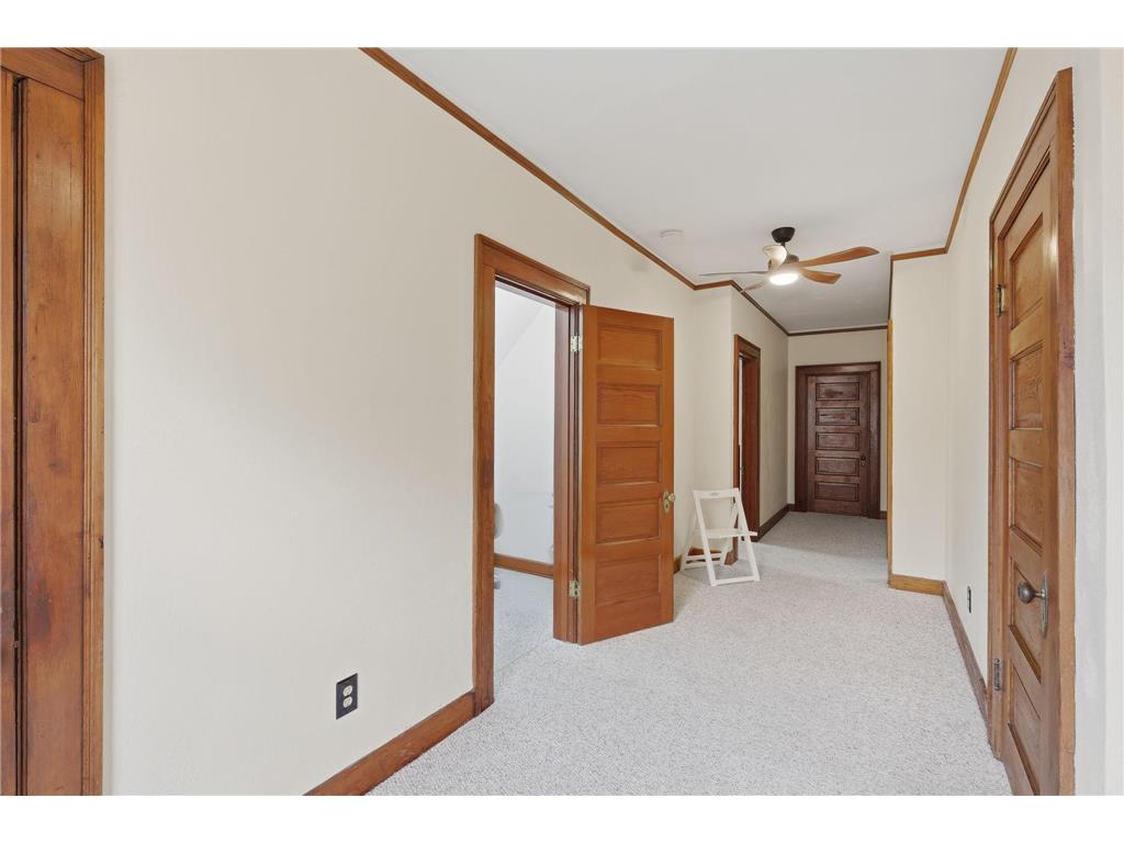 1854 Laurel Avenue Saint Paul MN 55104 7077424 image27