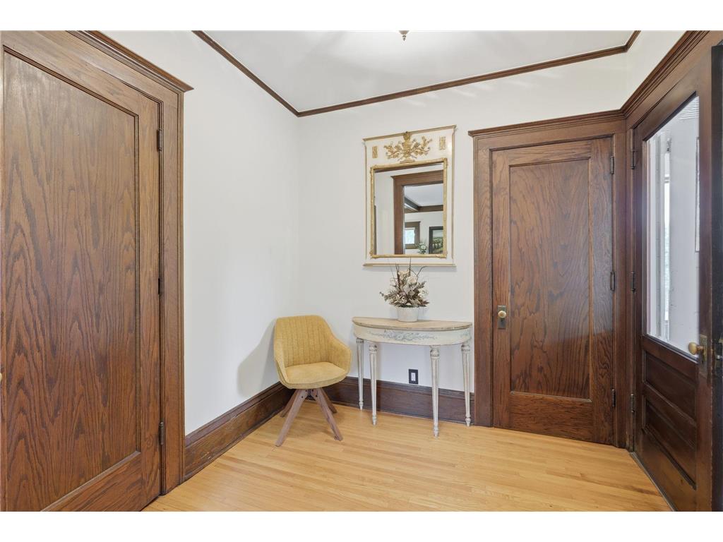 1854 Laurel Avenue Saint Paul MN 55104 7077424 image41